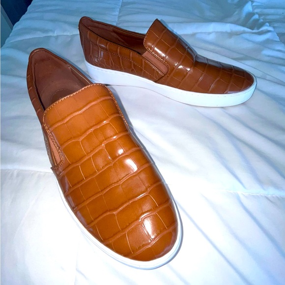 Michael Kors men/women’s(unisex) brown shoes,Barely worn,size 10,rubber outsole - Picture 7 of 14